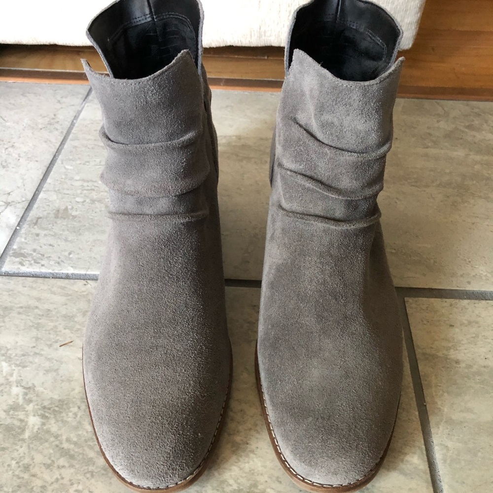 Cole Haan ankle boots grey suede 11M NEW